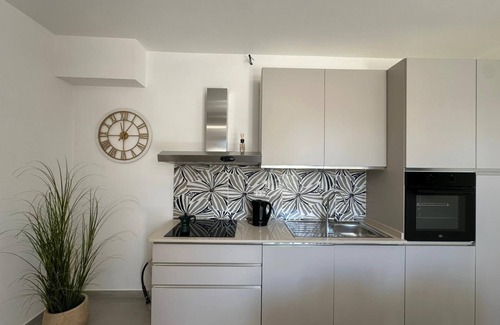 Bomerano Apartamento | Entire Residence with 3 Apartments, Mountain View, Wi-Fi and Air Conditioning