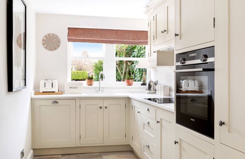 Harrogate City Centre Casa | Entire spacious apartment - central Harrogate