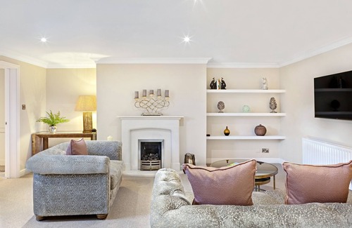 Harrogate City Centre Casa | Entire spacious apartment - central Harrogate
