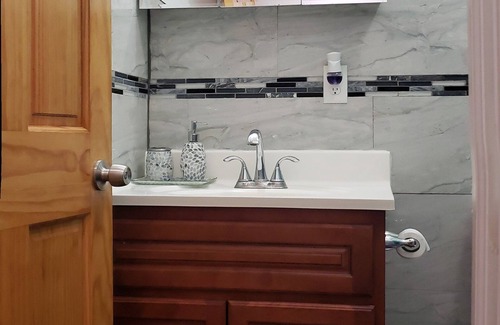 West Side Casa | Entire spacious Luxury Condo - 10mins walk to JSQ Path
