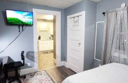 Near Eastside Apartamento | Entire Studio Apartment #2/Minutes to Downtown Indianapolis