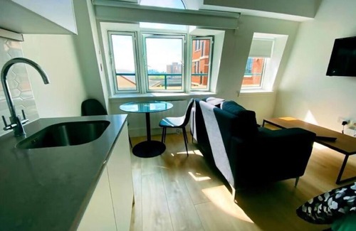 Loxford Apartamento | Entire Studio Flat in Ilford Town Centre 2 Minutes From Train Station