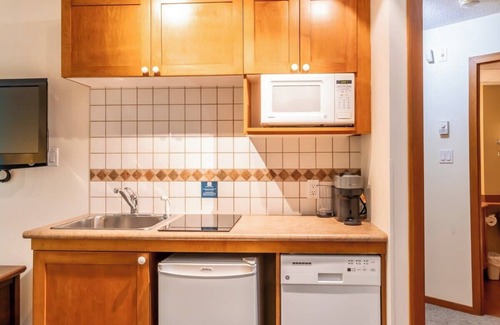 Village North Apartamento | Entire Studio in Whistler Village Resort - Unit 417