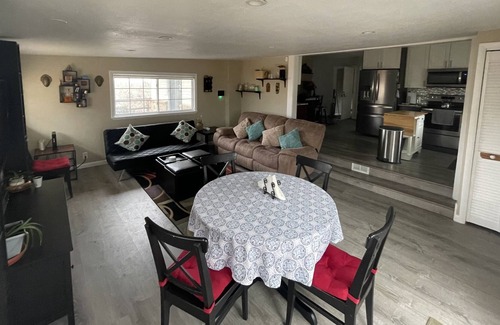Green Mountain Casa | Entire top floor near Red Rocks amphitheater