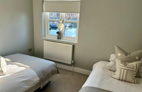Liverpool Casa | Entire Town House In Liverpool Marina