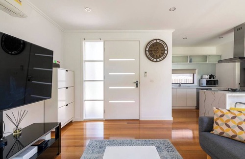 Glen Waverley Casa | Entire Townhouse