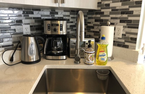 Harvie Heights Casa | Entire Townhouse, 2 BR, Hot tub, 3 min to Banff