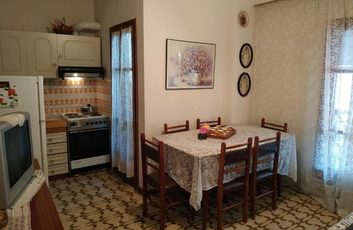 Nea Playia Apartamento | Entire Traditional Apartment at the Sea