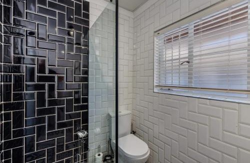 Greater Johannesburg Metropolitan Area Casa | Entire Villa in Bryanston