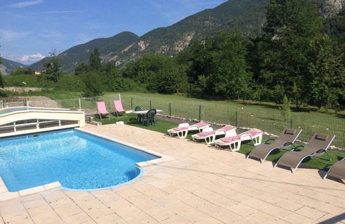 Puget-Theniers Villa | Villa para 26 personas, SPA. 2 piscinas a 45 minutos de Niza (hasta 40 camas)