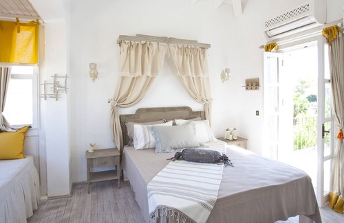 Hacımemis Villa | Villa entera con 8 habitaciones en Alacati.