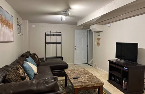 Northglenn Apartamento | Entire walkout basement near shopping and dining