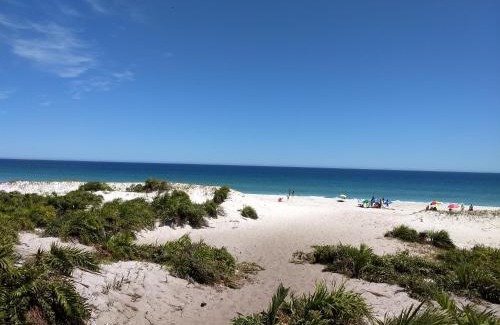 Arraial do Cabo Casa | ENTRE A PRAIA E A LAGOA