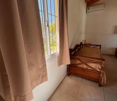 Las Rosas Chalet De Esquí | Entre Algarrobos - Cabañas con pileta y naturaleza