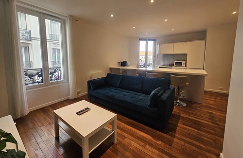 Le Perreux-sur-Marne Apartamento | Entre Disneyland et Paris ! Appartement Cosy en Plein Centre Ville !