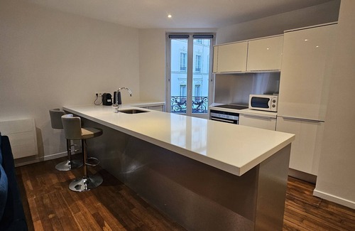 Le Perreux-sur-Marne Apartamento | Entre Disneyland et Paris ! Appartement Cosy en Plein Centre Ville !