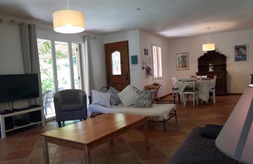 Bellegarde Casa | Entre Nîmes et Arles