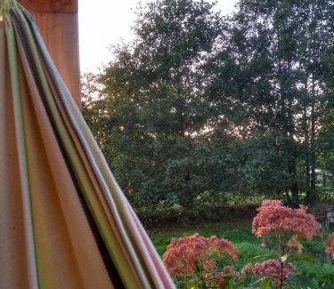 Waldmuenchen Otro | Entspannung im Zirkuswagen: außergewöhnliche und liebevoll eingerichtete Glamping-Unterkunft im Grünen