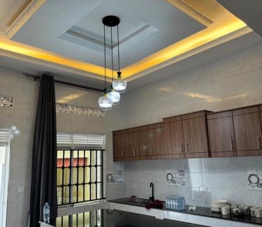 Mbarara Casa | Entula safari and accommodation