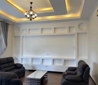 Mbarara Casa | Entula safari and accommodation
