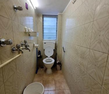 Pali Hill Apartamento | Enzo Studio Apartment at Pali Hill