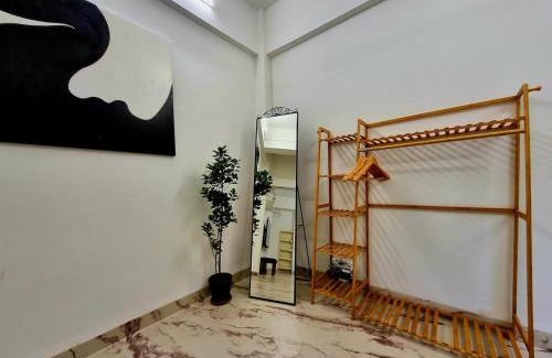 Pali Hill Apartamento | Enzo Studio Apartment at Pali Hill