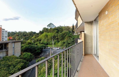 San Diego Apartamento | |EP| Cozy Apt in El Poblado w/Balcony, Pool