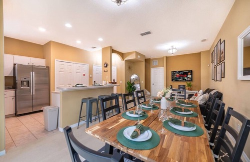 Kissimmee Casa | Epic Arty Retreat near Disney