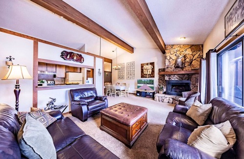 Zephyr Cove Casa | Epic Condo | Beach Access & Meadow Views | Sleeps8
