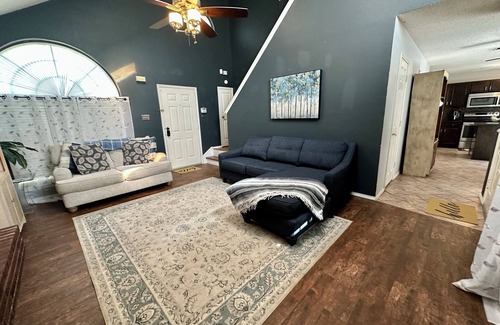 Ederville Casa | Epic Location Cool Pool, 6Flags, Rangers, Cowboys