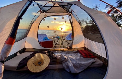 Kahului Condominio | Epic Maui Camping - Affordable Adventure in Paradise SUV + gear