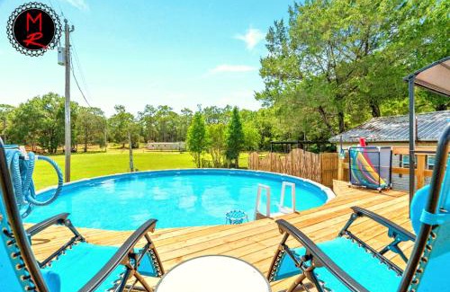 Brooksville Casa | Epic Outdoor Adventure Await Your Group! Sleep 34