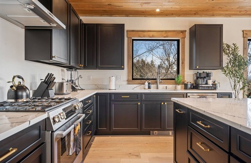 Bethel Casa | Epic Views, GameRm+Theatre, HTub, Sauna, 9mi Sunday River
