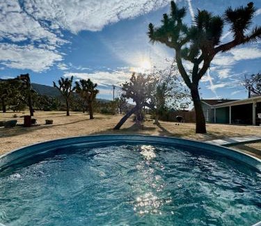Joshua Tree Casa | Epic Views, Huge House, Acres of J-Trees to explore, Hot Tub, Pool, AC, and Mini-Golf