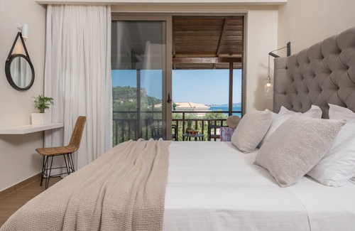 Limni Keri Casa | Eptanisos Beachfront Suites Zante