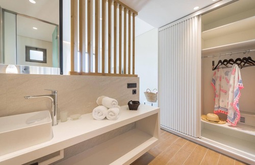 Limni Keri Casa | Eptanisos Beachfront Suites Zante