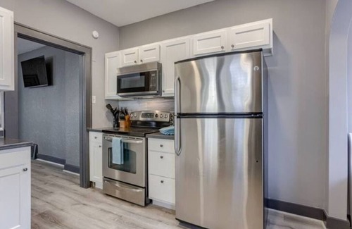Council Bluffs Casa | Equally Tremendous Two Story Townhouse!