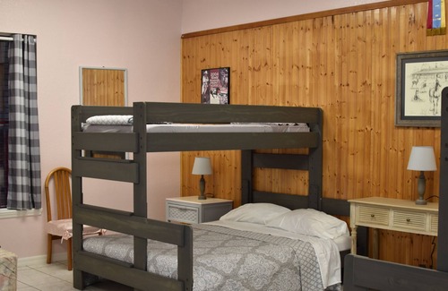 Reddick Apartamento | Equine Friendly- Studio Apartment & 6 Stalls