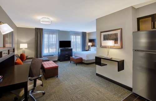 Benton Harbor Condominio | Estudio equipado | Desayuno diario gratuito, piscina cubierta + gimnasio