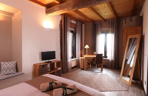 Cazzago Brabbia Hotel | Equirelais