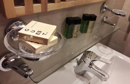 Cazzago Brabbia Hotel | Equirelais