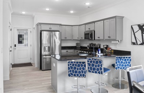 Jeffersonville Casa | Equus: Work Friendly & Near Downtown