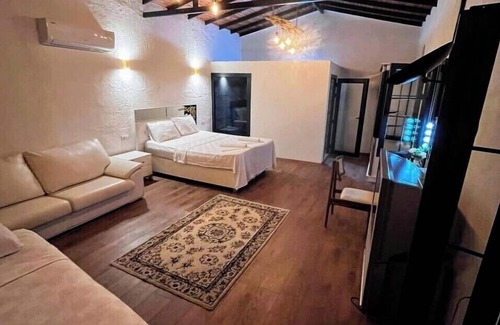 Selcuk Cama Y Desayuno | Erdem Ciftligi Ephesus Arena