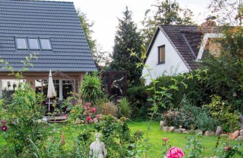 Lutt Kiepenbarg Apartamento | Erdgeschoss Wohnung mit Garten