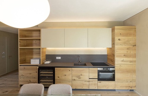 Lonato del Garda Apartamento | Eremus Relais Apartment 4 with lake view