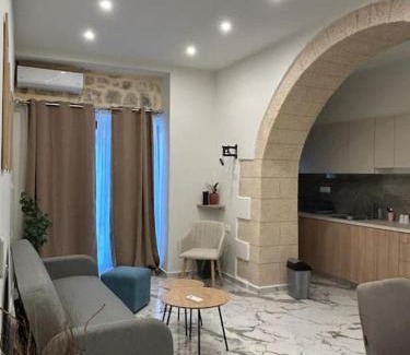 Galatas Casa | Eria's Junior Suite