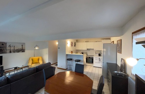 Annecy-le-Vieux Apartamento | Eric's Attic