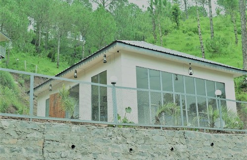 Kumarhatti Hotel | Erica Hills Resort