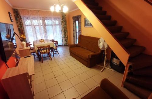 Balatonkeresztur Casa | Erika vendégház centrumban