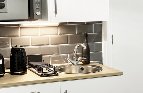 Waddon Apartamento | Erin Court Mansion -Suite 11